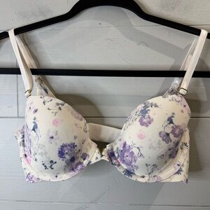 Victoria’s Secret | NWOT Lined Demi Floral Bra Size 32D